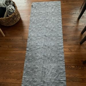 Lululemon yoga towel